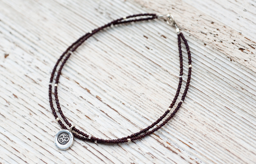 Silver Om anklet with double chocolate
